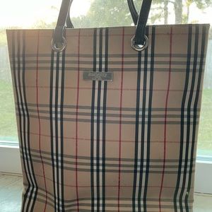 Authentic classic Burberry Classic Check Shopper Tote As-Is